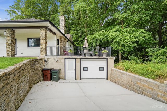 5575 Stewart Avenue, Columbia Twp, OH 45227