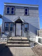 2321 12th STREET, Milwaukee, WI 53215