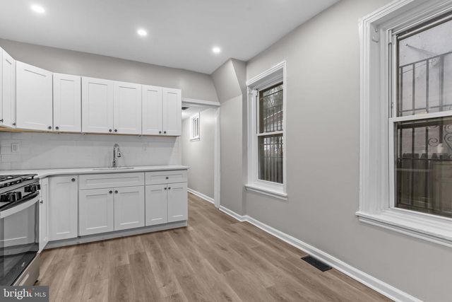 1139 W SOMERSET ST, Philadelphia, PA 19133