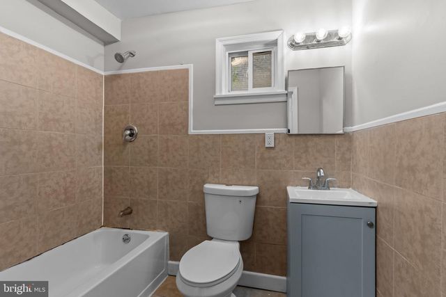 1139 W SOMERSET ST, Philadelphia, PA 19133