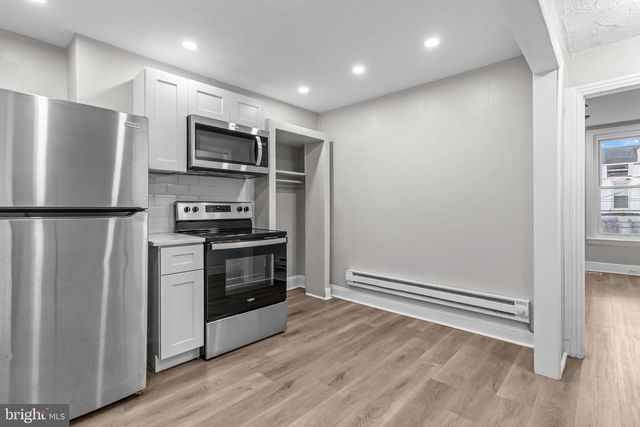 1139 W SOMERSET ST, Philadelphia, PA 19133