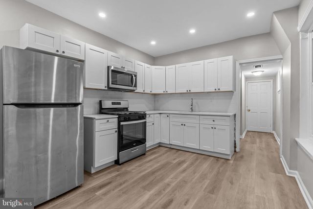 1139 W SOMERSET ST, Philadelphia, PA 19133