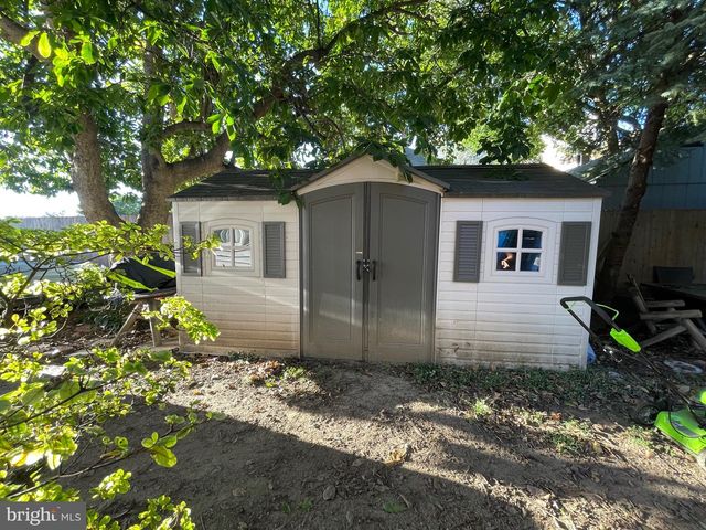 4206 HOUGHTON ST, Philadelphia, PA 19128