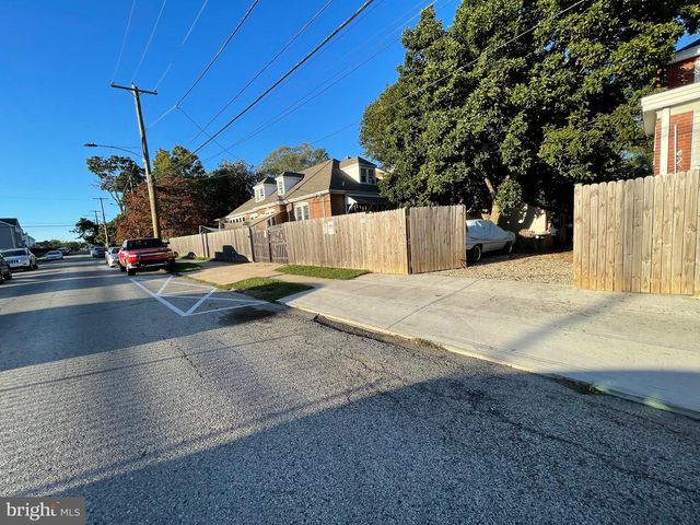 4206 HOUGHTON ST, Philadelphia, PA 19128