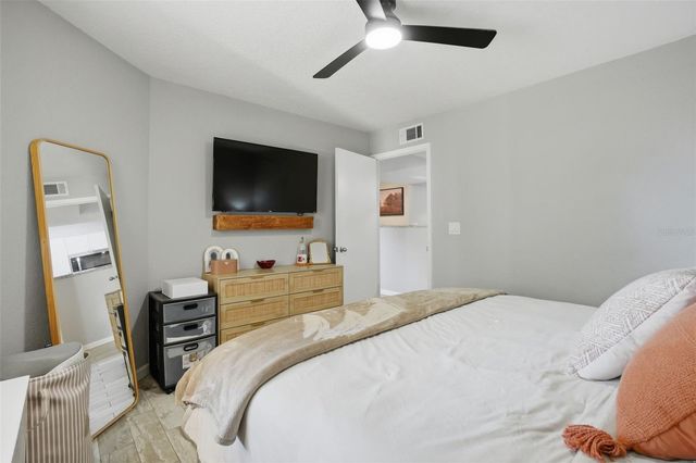 3036 PARKWAY BOULEVARD 104, Kissimmee, FL 34747