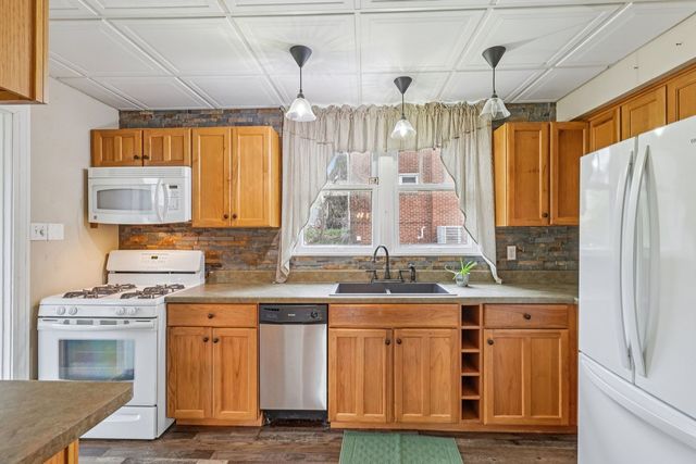 901 Arthur AVENUE, Scottdale, PA 15683