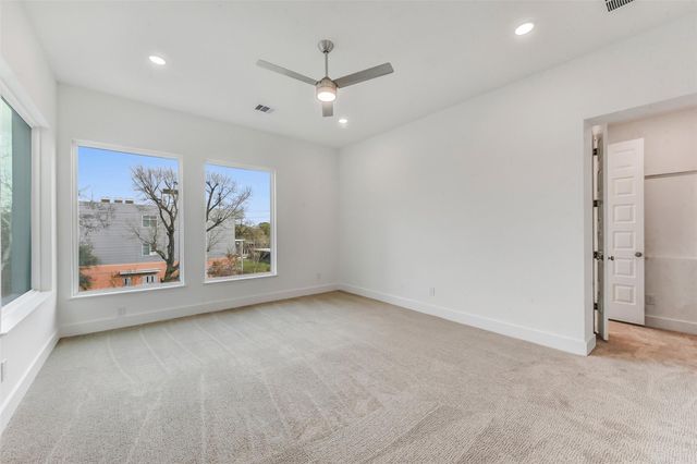 806 Fisher Street D, Houston, TX 77018