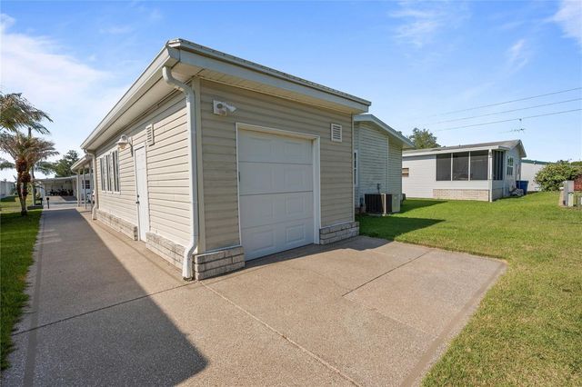 36743 KIOWA AVENUE, Zephyrhills, FL 33542