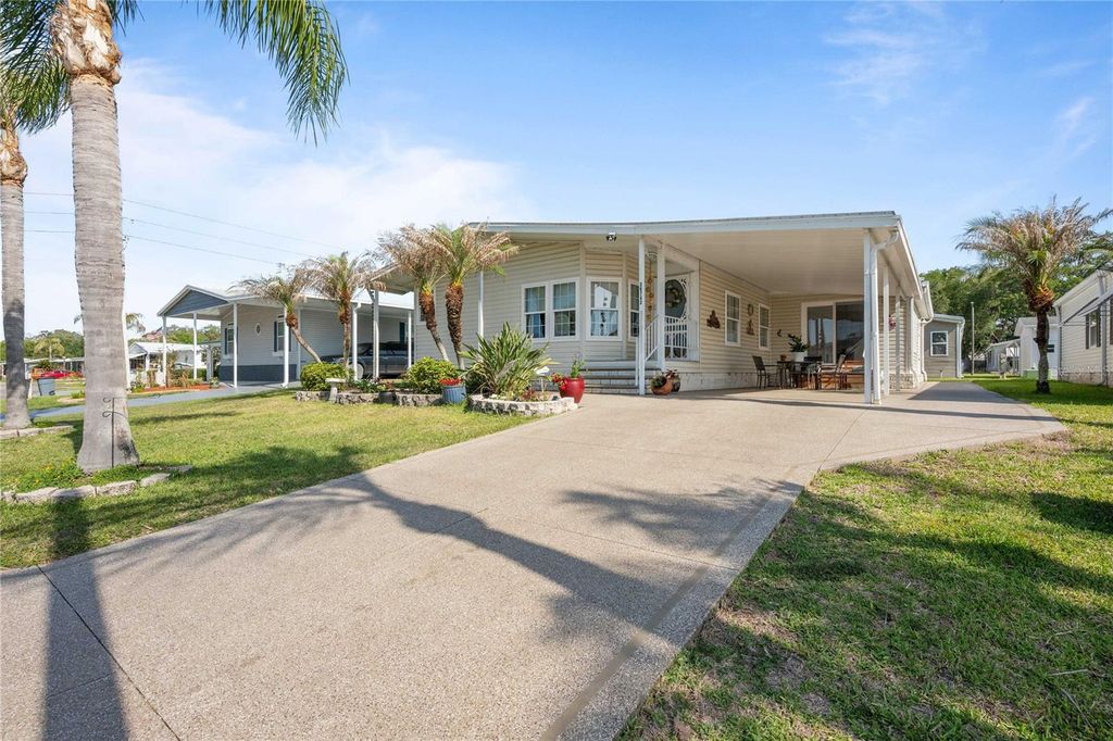 36743 KIOWA AVENUE, Zephyrhills, FL 33542