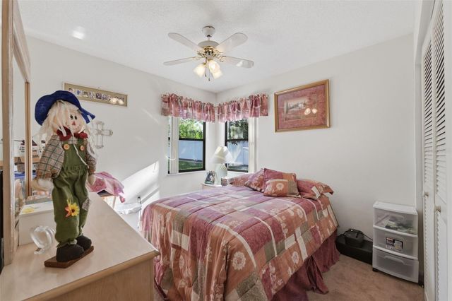 9484 NAKOMA WAY 9484, Weeki Wachee, FL 34613