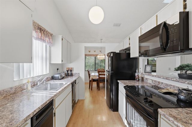 9484 NAKOMA WAY 9484, Weeki Wachee, FL 34613