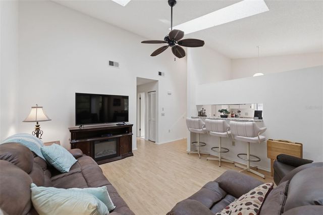 9484 NAKOMA WAY 9484, Weeki Wachee, FL 34613