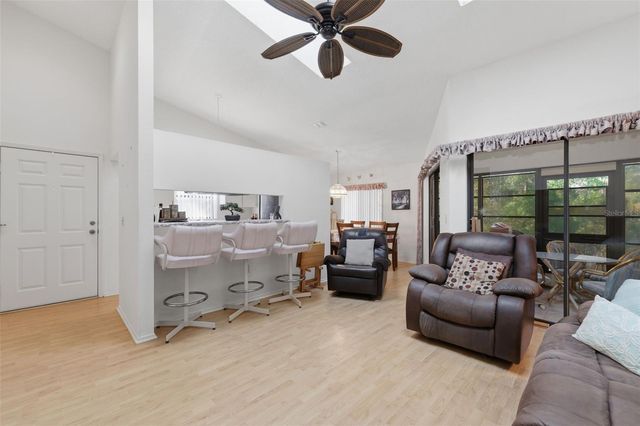 9484 NAKOMA WAY 9484, Weeki Wachee, FL 34613