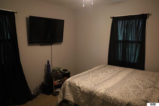 3901 N 40 Street, Omaha, NE 68111