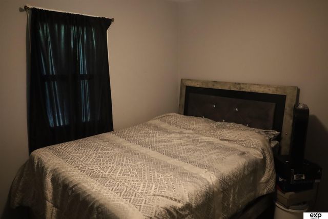 3901 N 40 Street, Omaha, NE 68111