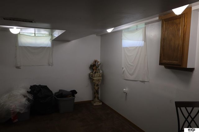 3901 N 40 Street, Omaha, NE 68111