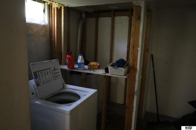 3901 N 40 Street, Omaha, NE 68111