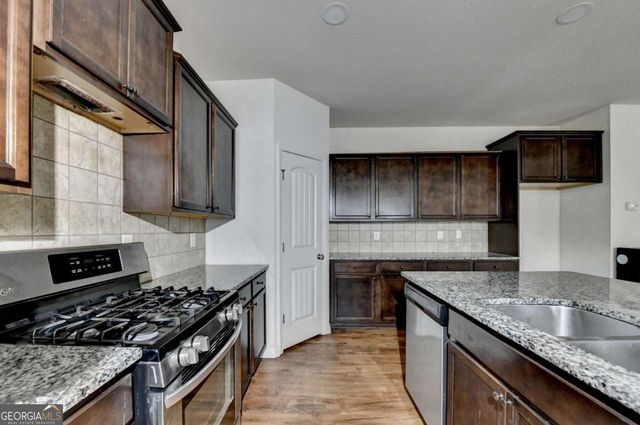 3131 Wildberry Run Lane, Snellville, GA 30078