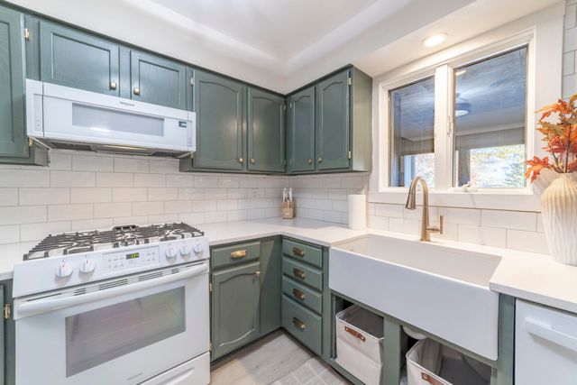 210 B Clinton Street, Lowell, IN 46356