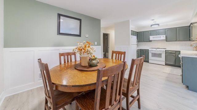 210 B Clinton Street, Lowell, IN 46356