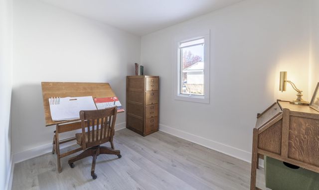 210 B Clinton Street, Lowell, IN 46356