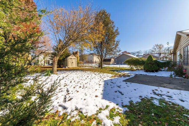 210 B Clinton Street, Lowell, IN 46356