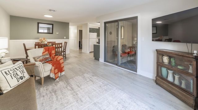 210 B Clinton Street, Lowell, IN 46356