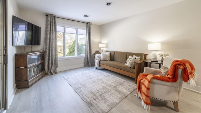 210 B Clinton Street, Lowell, IN 46356