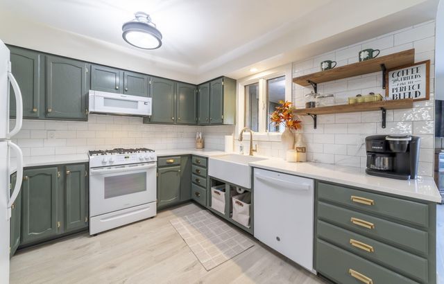 210 B Clinton Street, Lowell, IN 46356