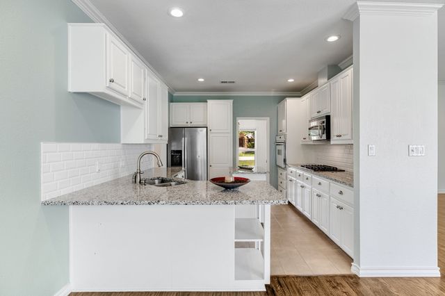 170 Double Oaks Drive, Double Oak, TX 75077