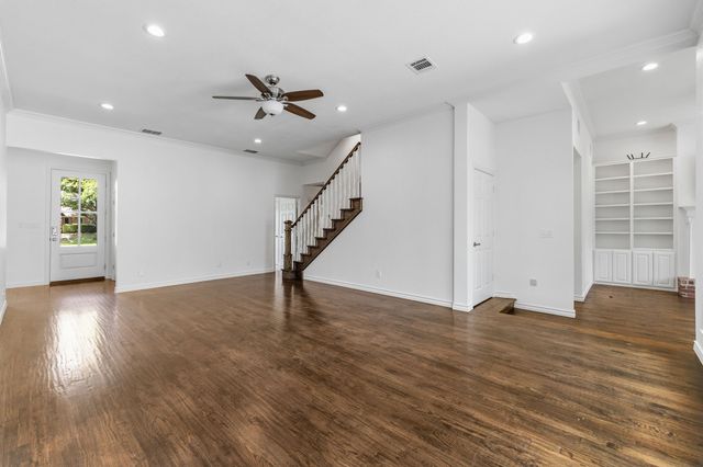 170 Double Oaks Drive, Double Oak, TX 75077