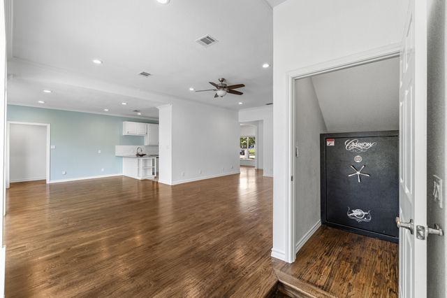 170 Double Oaks Drive, Double Oak, TX 75077