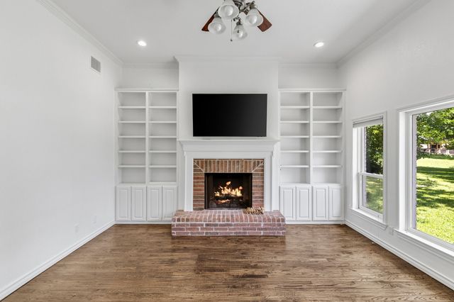170 Double Oaks Drive, Double Oak, TX 75077