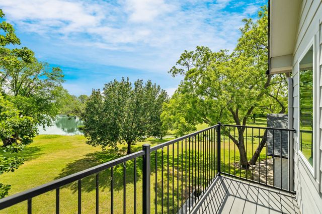 170 Double Oaks Drive, Double Oak, TX 75077