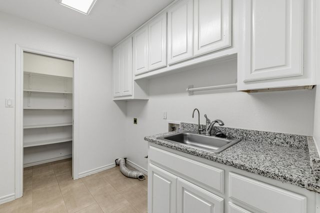 170 Double Oaks Drive, Double Oak, TX 75077