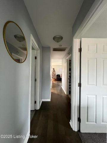 6239 Blaze Way, Louisville, KY 40272