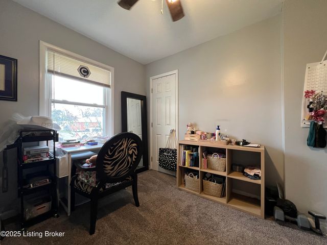 6239 Blaze Way, Louisville, KY 40272