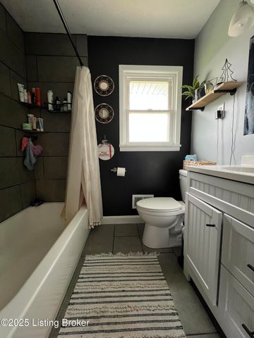 6239 Blaze Way, Louisville, KY 40272