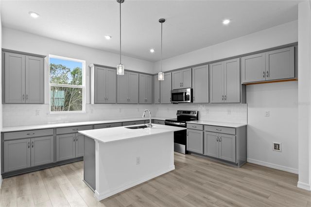 9608 MONTAGUE STREET, Westchase, FL 33626