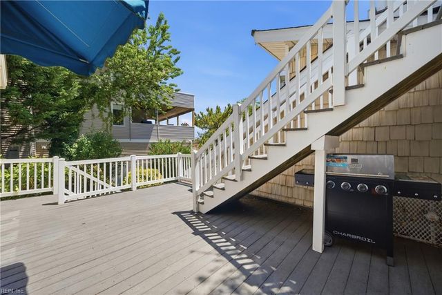 2305 Dinwiddie RD, Virginia Beach, VA 23455