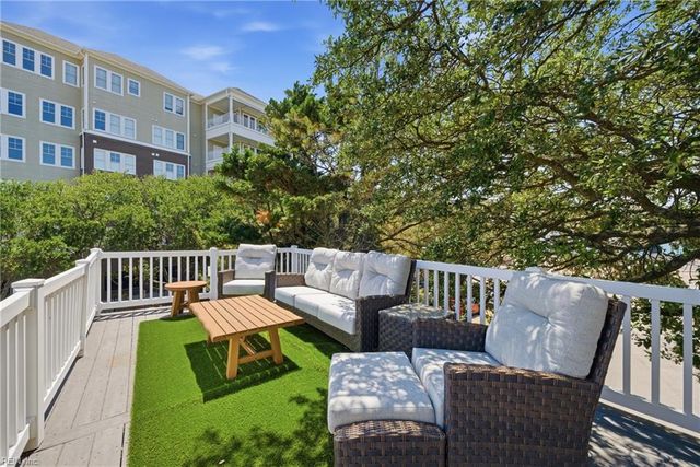 2305 Dinwiddie RD, Virginia Beach, VA 23455
