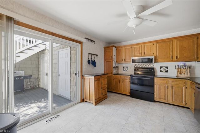 2305 Dinwiddie RD, Virginia Beach, VA 23455