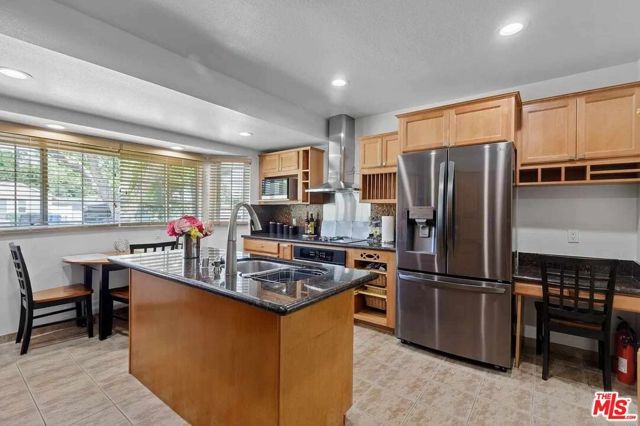 16740 Bermuda Street, Los Angeles, CA 91344