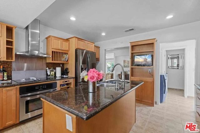 16740 Bermuda Street, Los Angeles, CA 91344