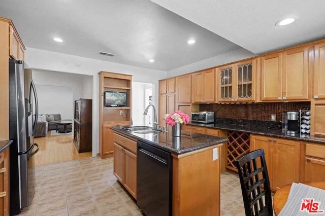 16740 Bermuda Street, Los Angeles, CA 91344