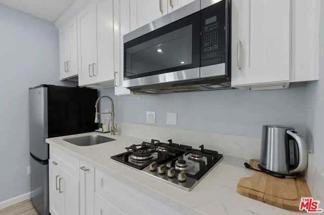 16740 Bermuda Street, Los Angeles, CA 91344