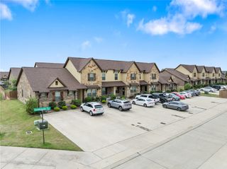 407 Goldilocks Lane, College Station, TX 77845