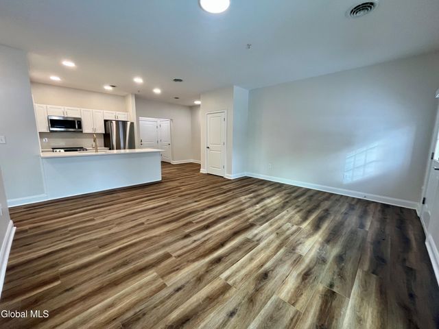 60 Weibel Avenue 3BW102, Saratoga Springs, NY 12866