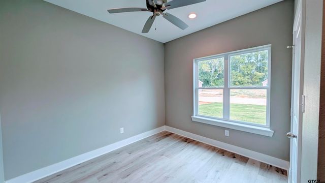 1302 Berkli CV, Whitehouse, TX 75791