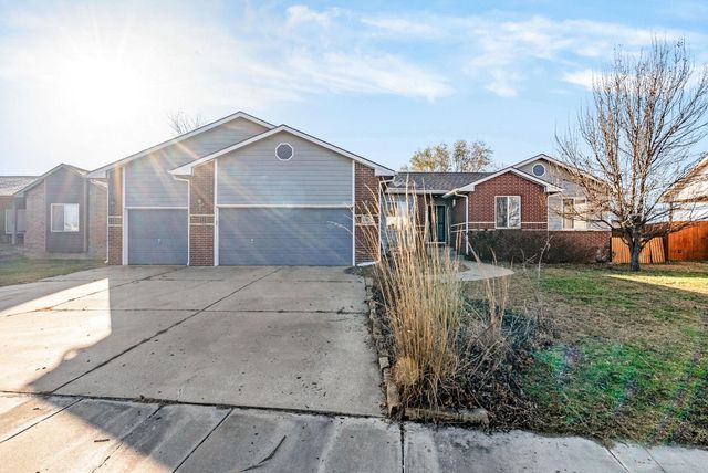 2307 E Saint Andrew St, Goddard, KS 67052
